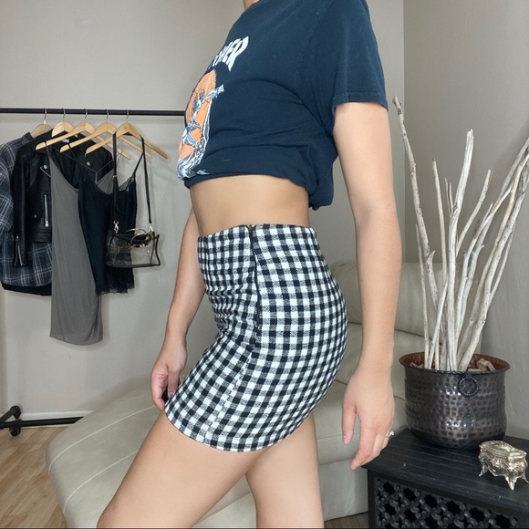 Gingham Mini Skirt - Picture 2 of 4